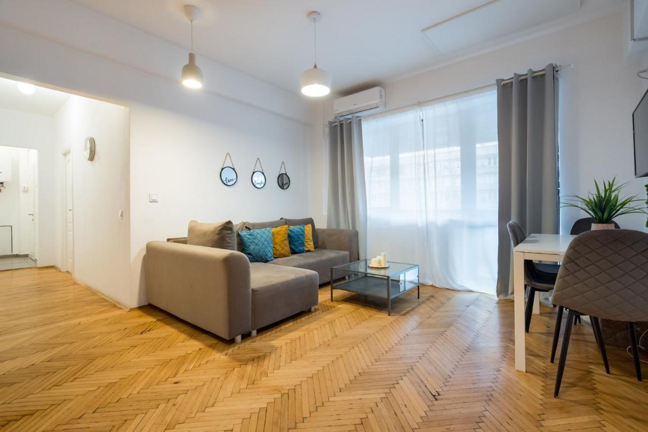 Aonia 2Bdr Apartment - P-Ta Romana View 布加勒斯特 外观 照片