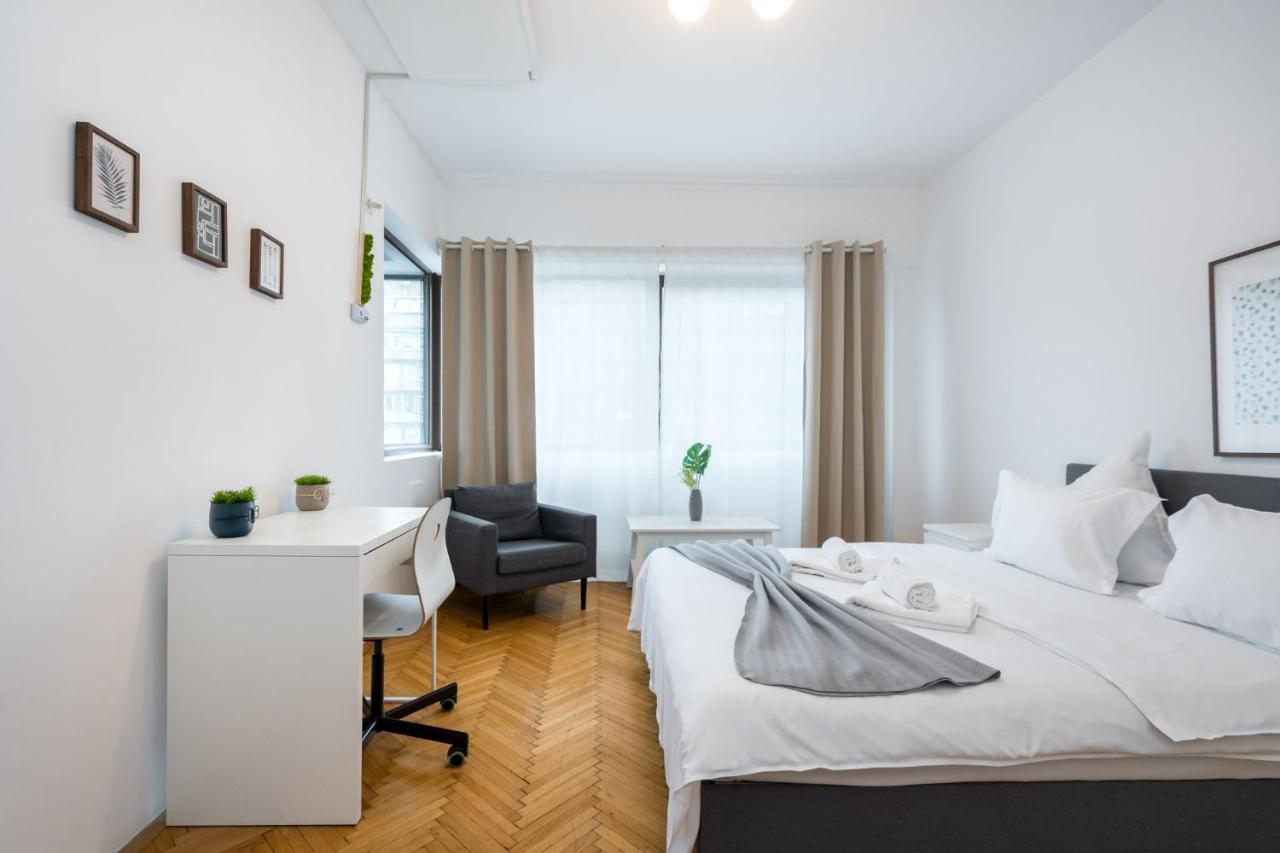 Aonia 2Bdr Apartment - P-Ta Romana View 布加勒斯特 外观 照片