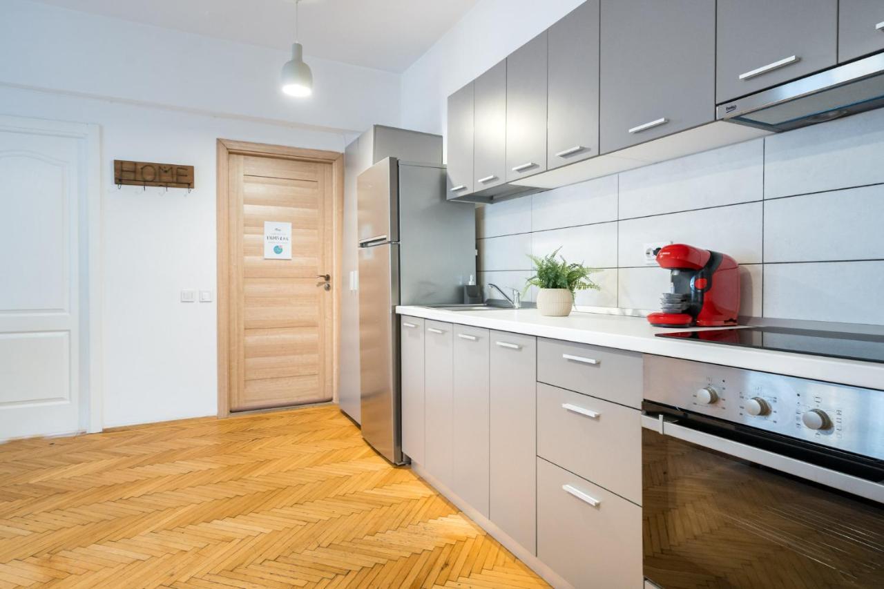Aonia 2Bdr Apartment - P-Ta Romana View 布加勒斯特 外观 照片