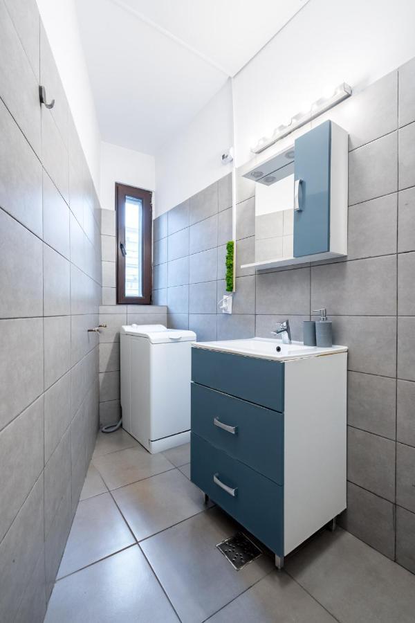 Aonia 2Bdr Apartment - P-Ta Romana View 布加勒斯特 外观 照片