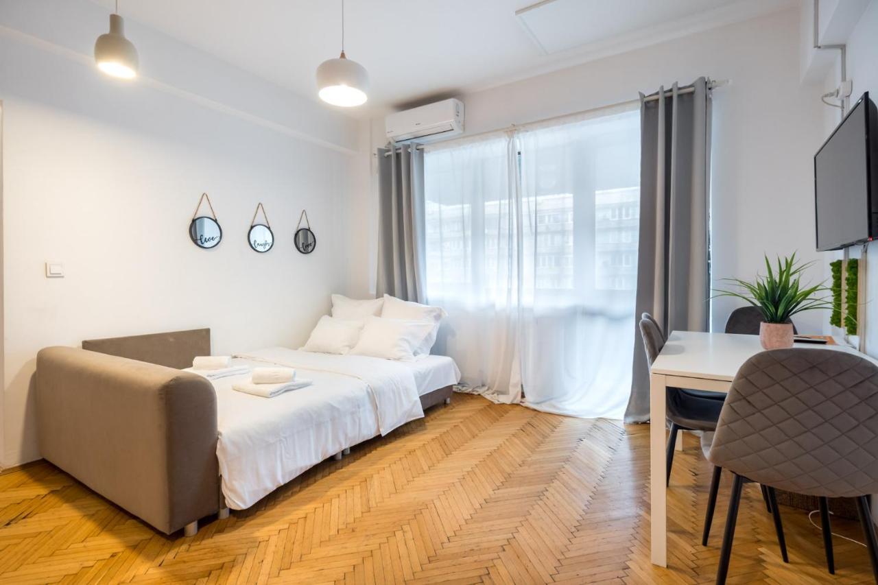 Aonia 2Bdr Apartment - P-Ta Romana View 布加勒斯特 外观 照片